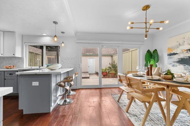 1072 Eagle Lane, Foster City, CA 94404