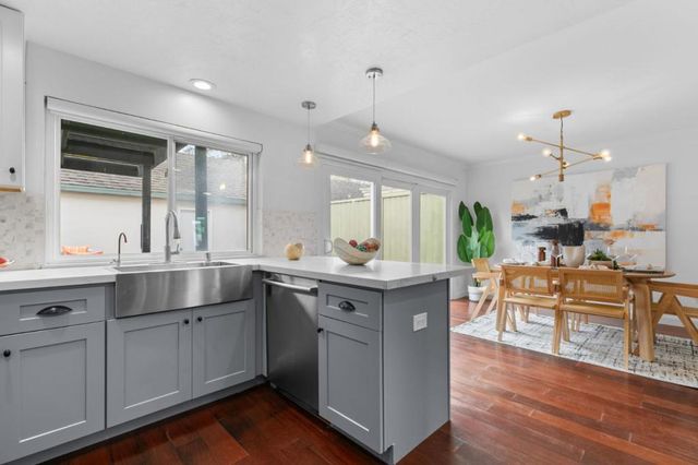 1072 Eagle Lane, Foster City, CA 94404