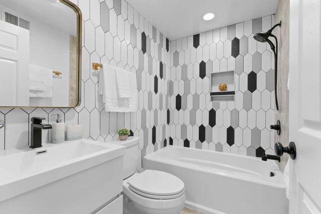 1072 Eagle Lane, Foster City, CA 94404