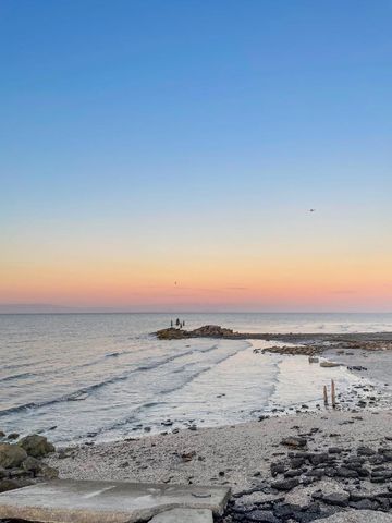 1072 Eagle Lane, Foster City, CA 94404