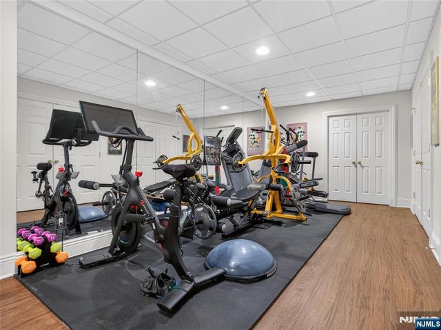 70 Hummingbird Court, Wyckoff, NJ 07481
