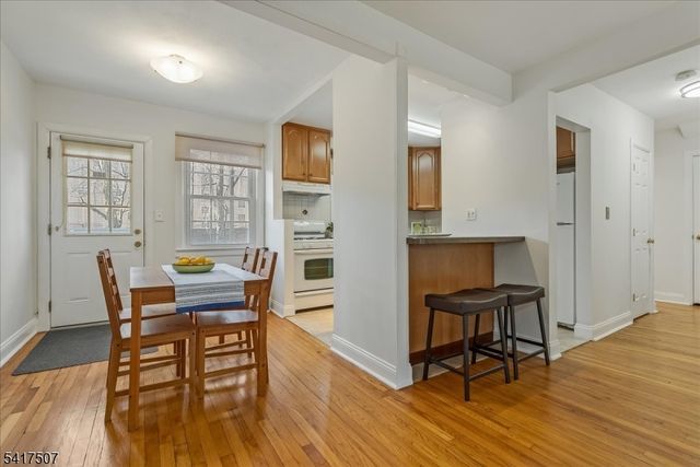 40 Meadowbrook Pl, Maplewood Twp., NJ 07040