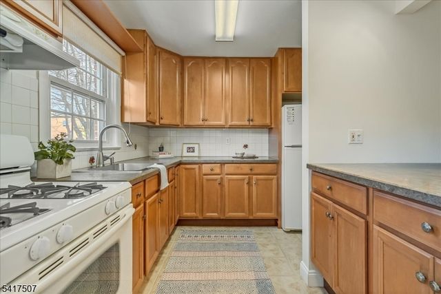 40 Meadowbrook Pl, Maplewood Twp., NJ 07040