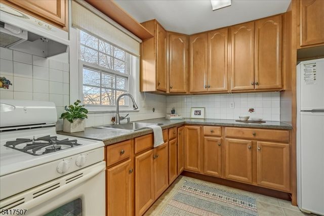 40 Meadowbrook Pl, Maplewood Twp., NJ 07040