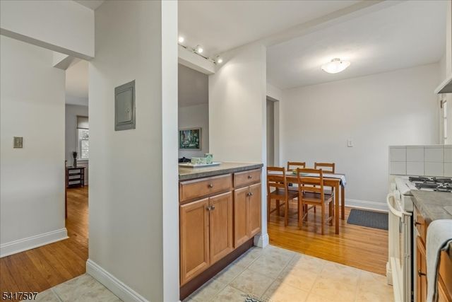 40 Meadowbrook Pl, Maplewood Twp., NJ 07040