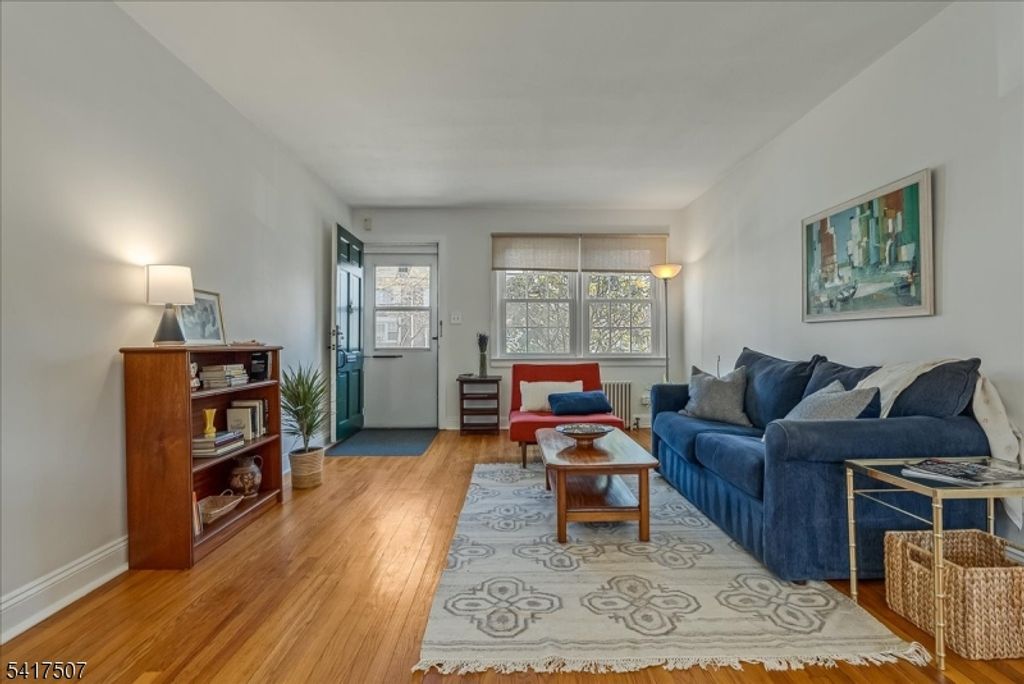 40 Meadowbrook Pl, Maplewood Twp., NJ 07040