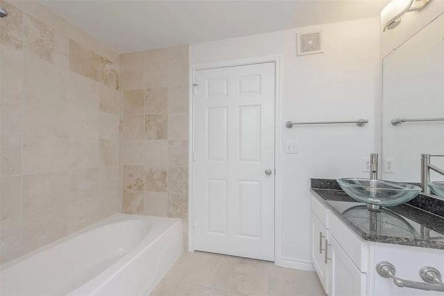 3102 Kings Road 2303, Dallas, TX 75219