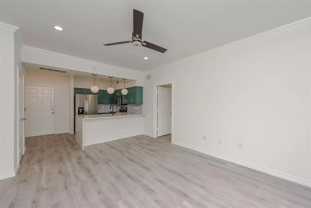 3102 Kings Road 2303, Dallas, TX 75219