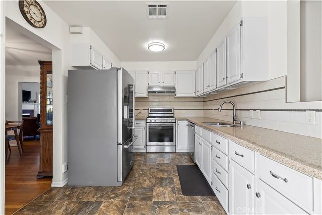 2937 Claremont Heights, Claremont, CA 91711