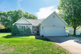 1081 Clearview Drive, Oxford Charter Township, MI 48371