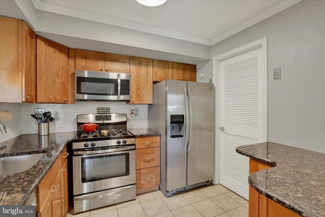 1907 SOCIETY PL, Newtown, PA 18940