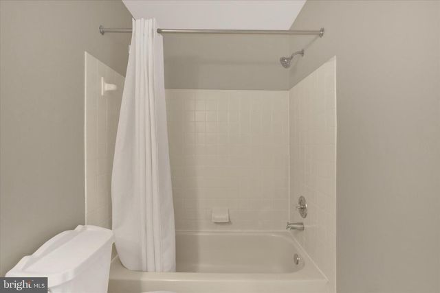 1907 SOCIETY PL, Newtown, PA 18940