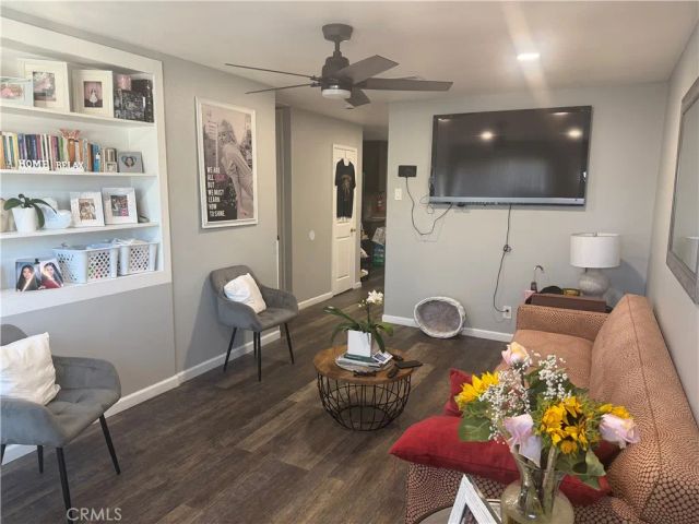 1602 N King A4, Santa Ana, CA 92706