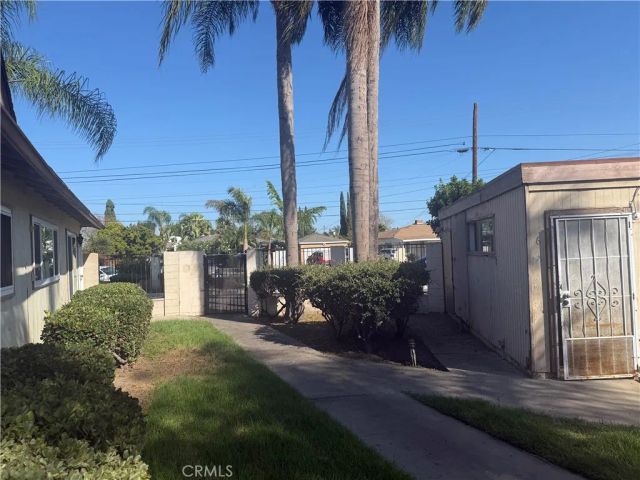 1602 N King A4, Santa Ana, CA 92706