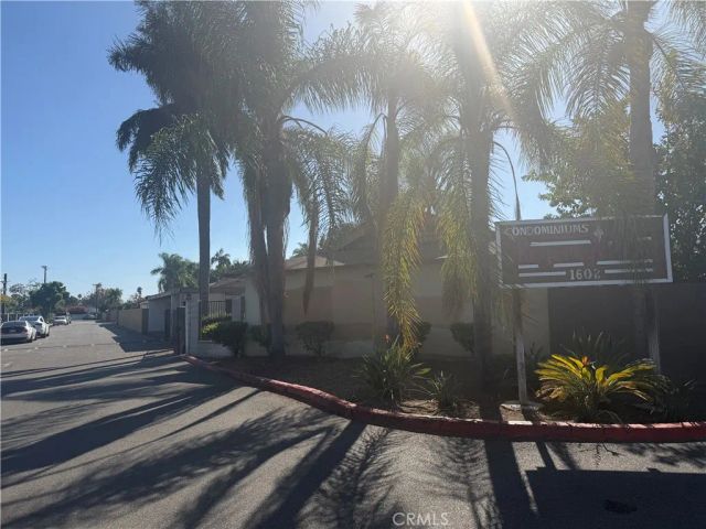 1602 N King A4, Santa Ana, CA 92706