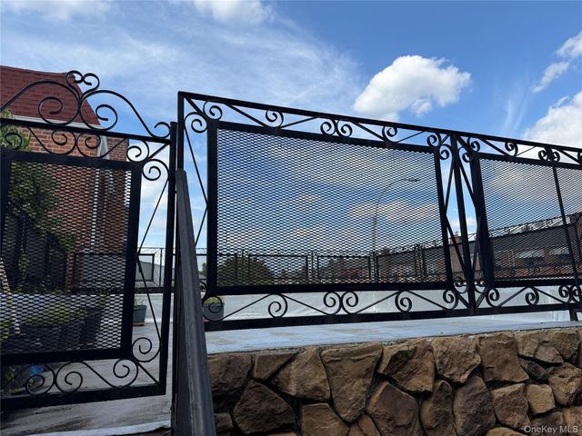 77-21 31st Avenue, East Elmhurst, NY 11370