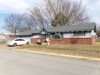 1302 NW E, Miami, OK 74354