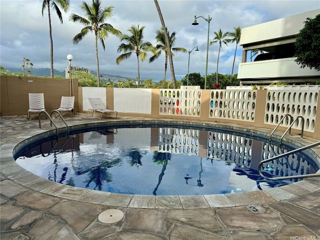 2415 Ala Wai Boulevard 1802, Honolulu, HI 96815