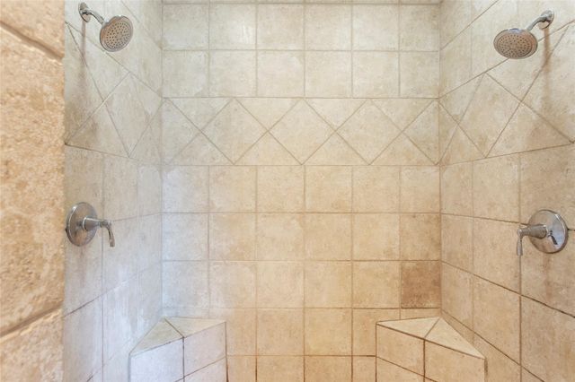 414 Lakeland Circle, Rosharon, TX 77583