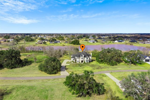 414 Lakeland Circle, Rosharon, TX 77583