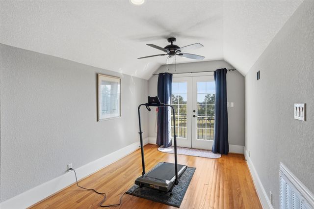 414 Lakeland Circle, Rosharon, TX 77583