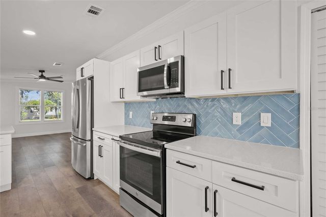 34010 ESTATES LANE, Wesley Chapel, FL 33543