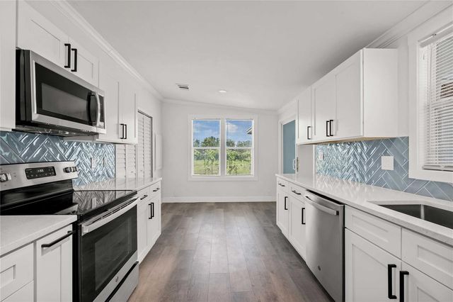 34010 ESTATES LANE, Wesley Chapel, FL 33543
