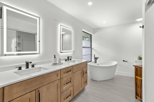 14814 Paddock Drive, Wellington, FL 33414