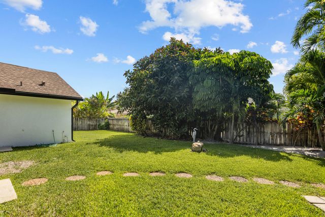 14814 Paddock Drive, Wellington, FL 33414