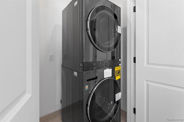 1713 Pallister Street P27, Detroit, MI 48206