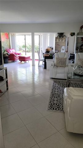6574 Burning Wood Drive 101, Boca Raton, FL 33433