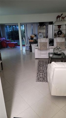6574 Burning Wood Drive 101, Boca Raton, FL 33433