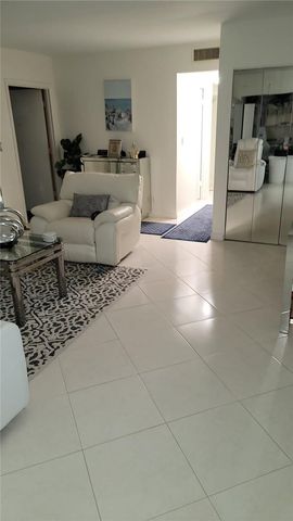 6574 Burning Wood Drive 101, Boca Raton, FL 33433
