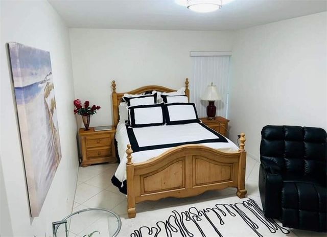6574 Burning Wood Drive 101, Boca Raton, FL 33433