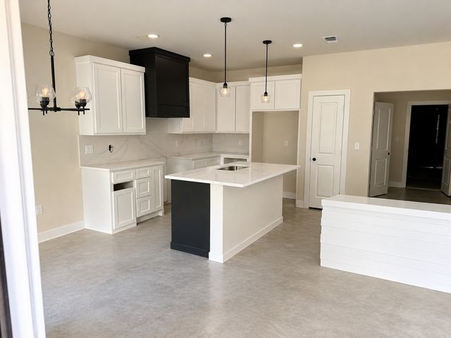 305 Augustus Street, Trenton, TX 75490