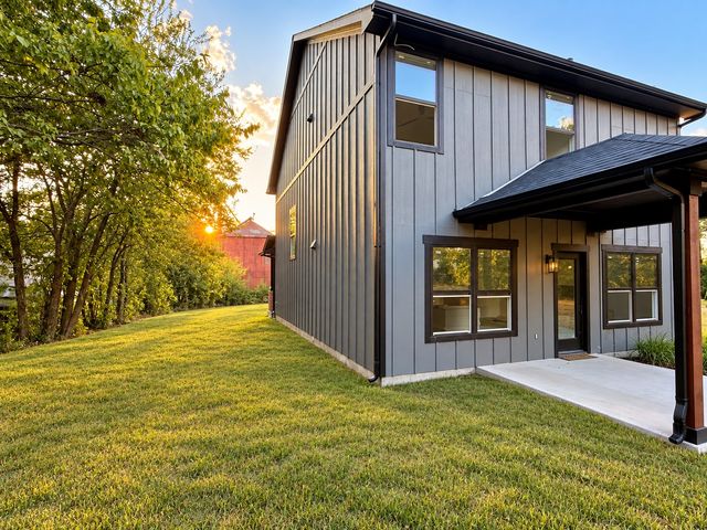 305 Augustus Street, Trenton, TX 75490