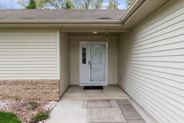 8809 Eventer Trail, Fort Wayne, IN 46825