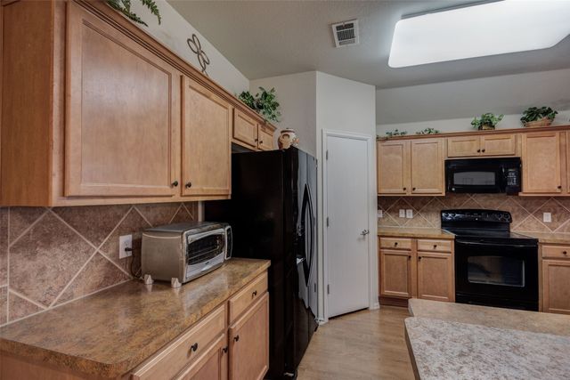 502 Reindeer Drive, Midlothian, TX 76065