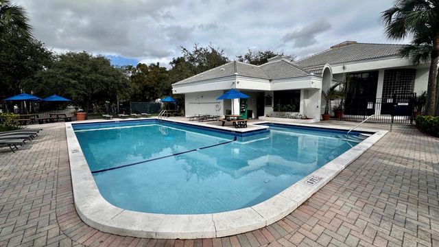 2550 SW 18th Ter 2118, Fort Lauderdale, FL 33315