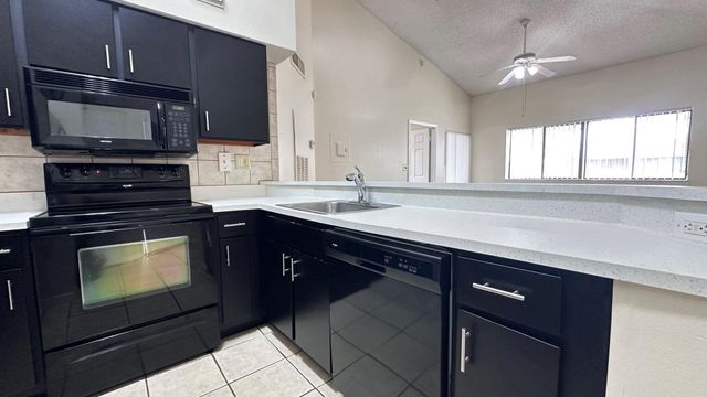 2550 SW 18th Ter 2118, Fort Lauderdale, FL 33315