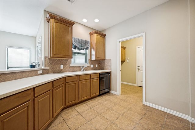 8925 Trolley Trail, Mckinney, TX 75070