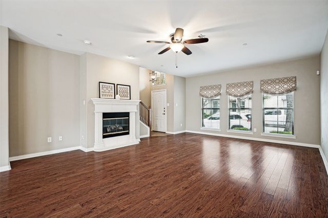 8925 Trolley Trail, Mckinney, TX 75070