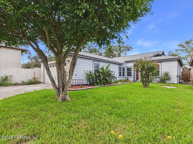 1974 W SWALLOW Run, Orange Park, FL 32073