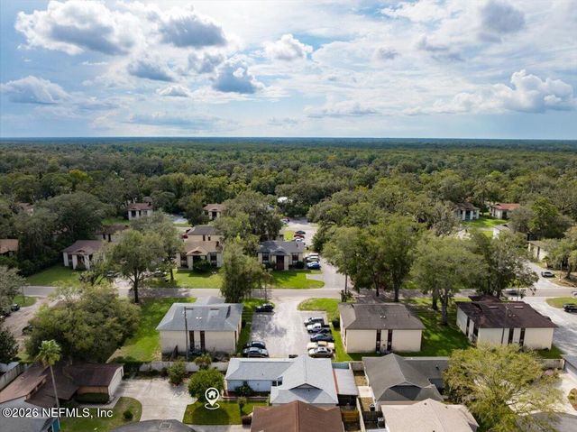 1974 W SWALLOW Run, Orange Park, FL 32073