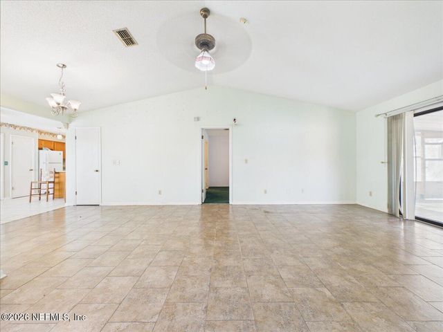 1974 W SWALLOW Run, Orange Park, FL 32073