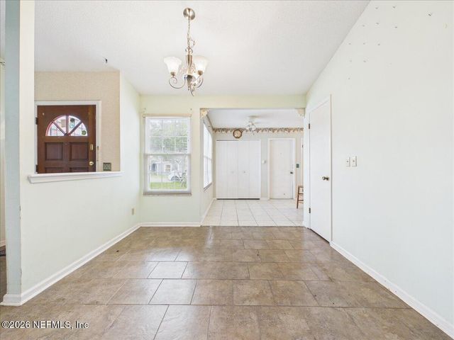 1974 W SWALLOW Run, Orange Park, FL 32073
