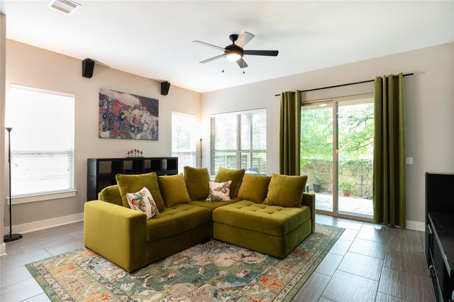 7006 Cut Plains TRL 4, Austin, TX 78726