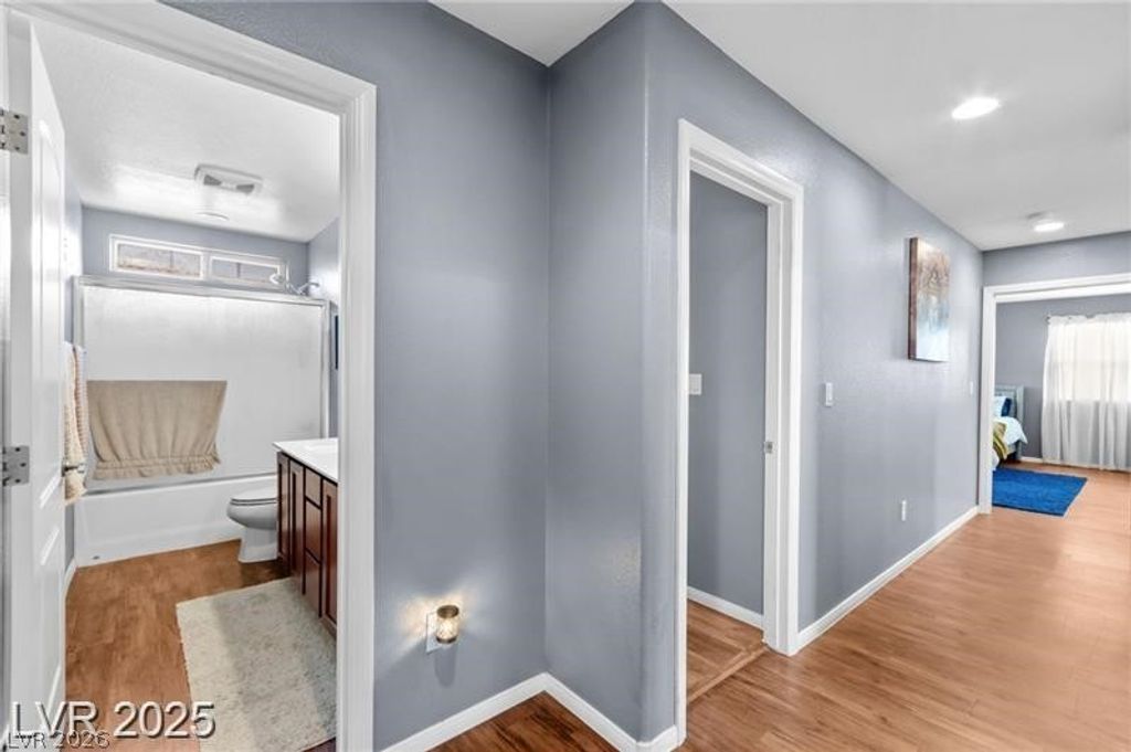 Image 8 of property listing at 6425 Scotts Crossing Street, Las Vegas, NV 89166