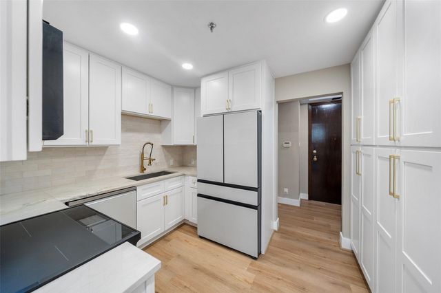 3350 Mccue Road 1401, Houston, TX 77056