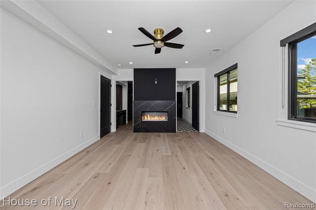 10890 Hillway Drive, White Lake, MI 48386
